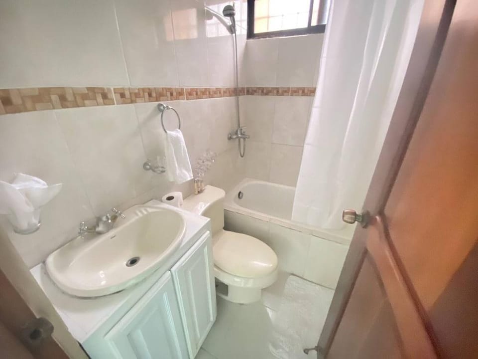 9DR 3-bedroom Apartment Near Monumental Area Hotel in Santiago de los Caballeros