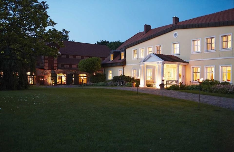 Gutshaus Stolpe Hotel in Mecklenburgische Seenplatte