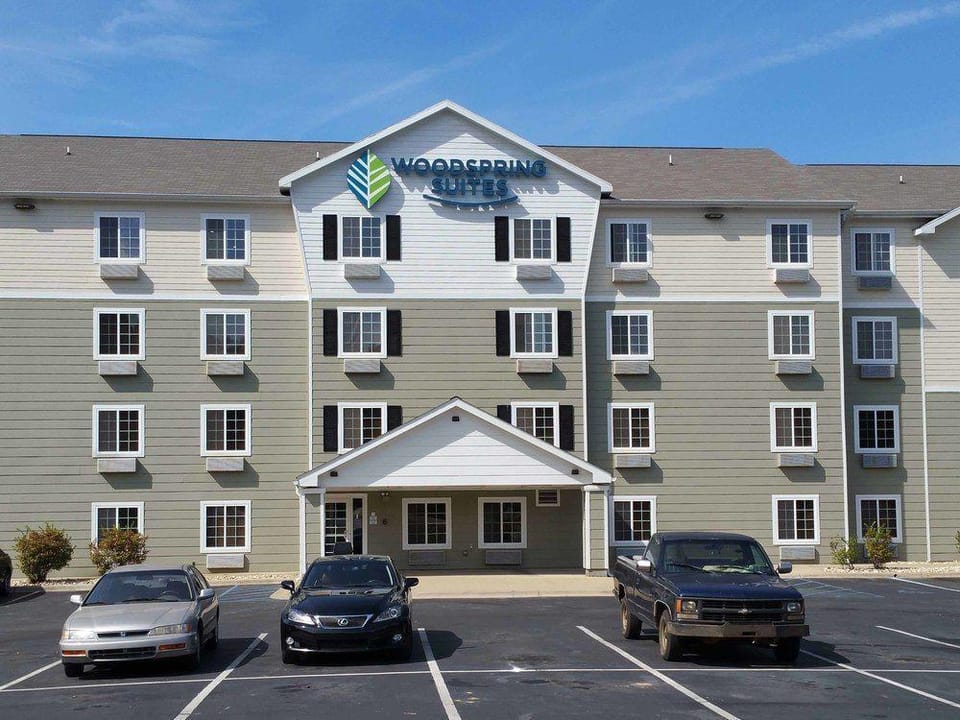 WoodSpring Suites Louisville Southeast Hotel in Louisville