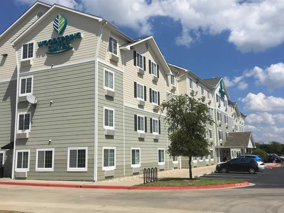 WoodSpring Suites Louisville Southeast Hotel in Louisville