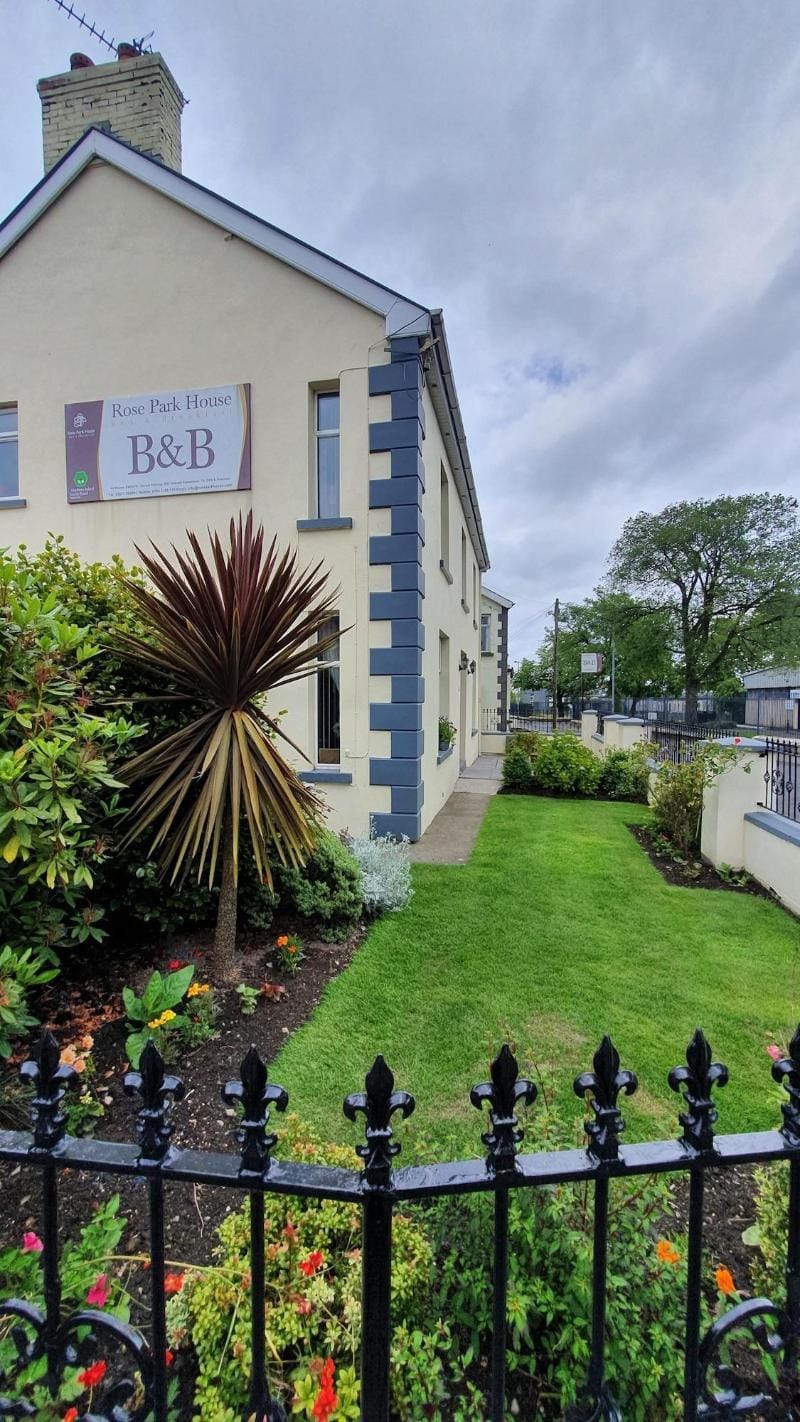 Rose Park House Bed & Breakfast Hotel in Londonderry