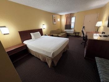 Nendels Inn & Suites Hotel in Dodge City