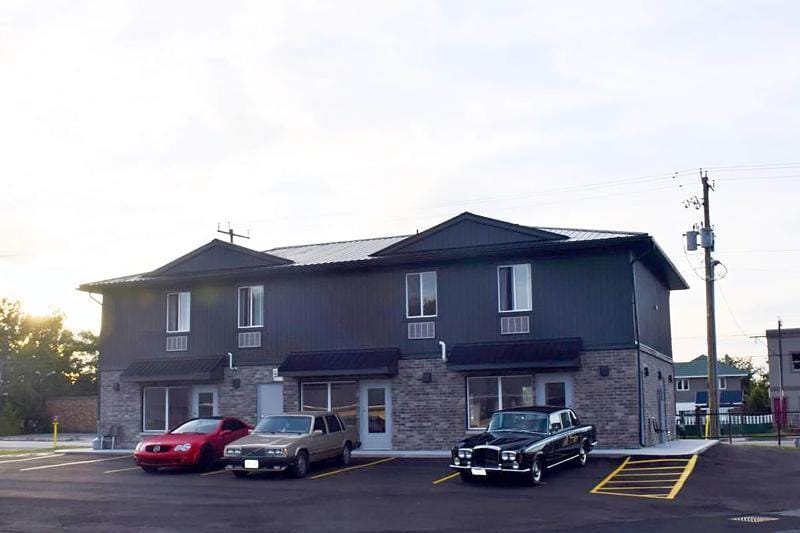 Le Grand Kent Motel Hotel in Chatham-Kent