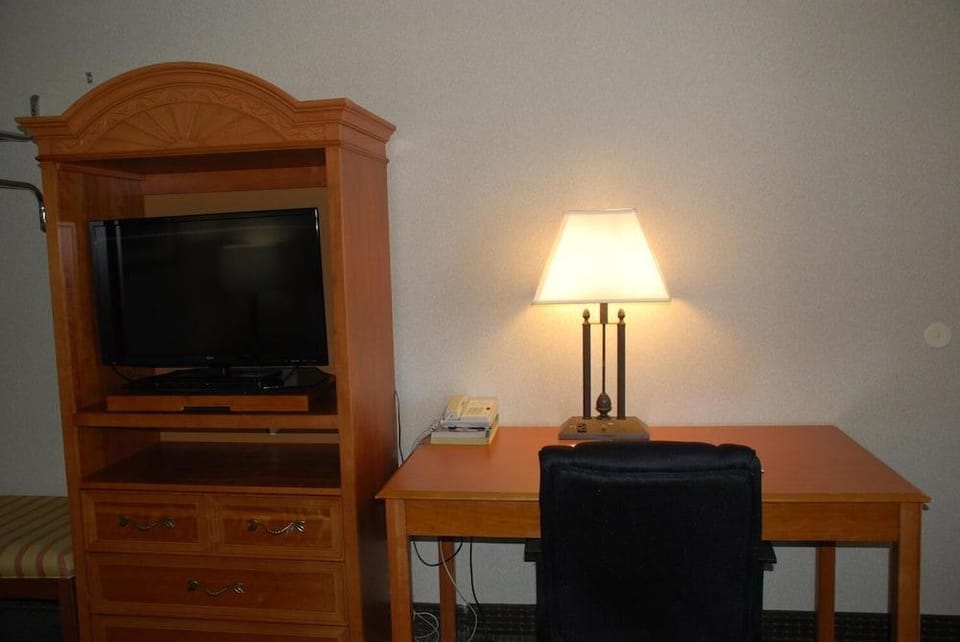 Chief Motel Hotel in Fayetteville