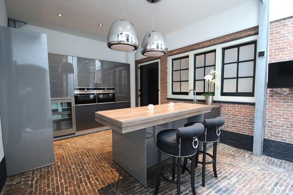 Boutique Hotel Steenhof Suites - Adults Only Hotel in Leiden