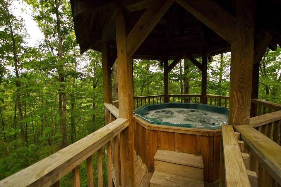 Gatlinburg Adventure Cabins Hotel in Sevier County
