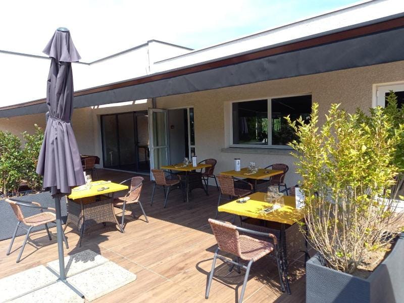 Artémis Hôtel & Spa Bistro Coquet Hotel in Auvergne-Rhône-Alpes