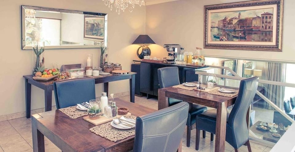Capo Cabana Guesthouse Hotel in Cape Town