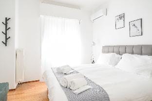 Modern Design Apartment Near Acropolis 2 Hotel in Athens