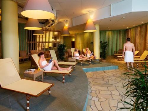 Hotel Nordseeküste by Center Parcs Hotel in Butjadingen