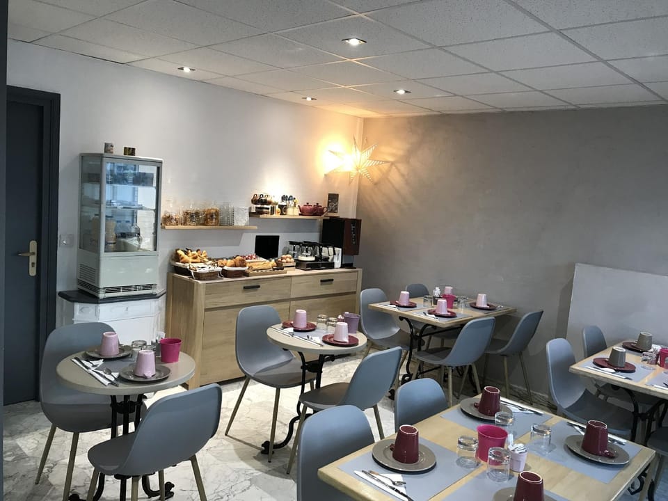 Savoie Hotel Hotel in Saint-Julien-en-Genevois