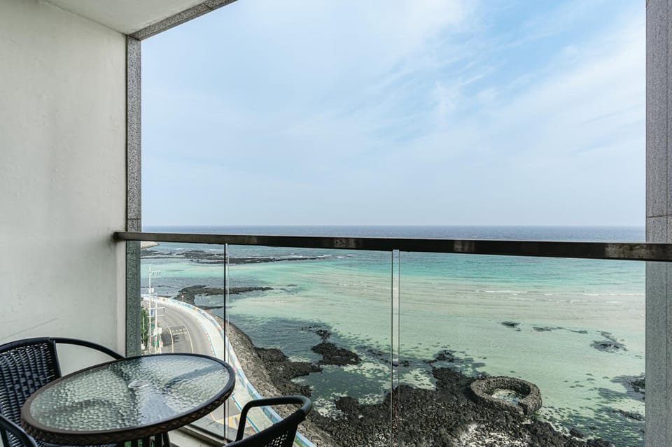 Hamdeok Beach Stay Jeju Hotel in South Korea