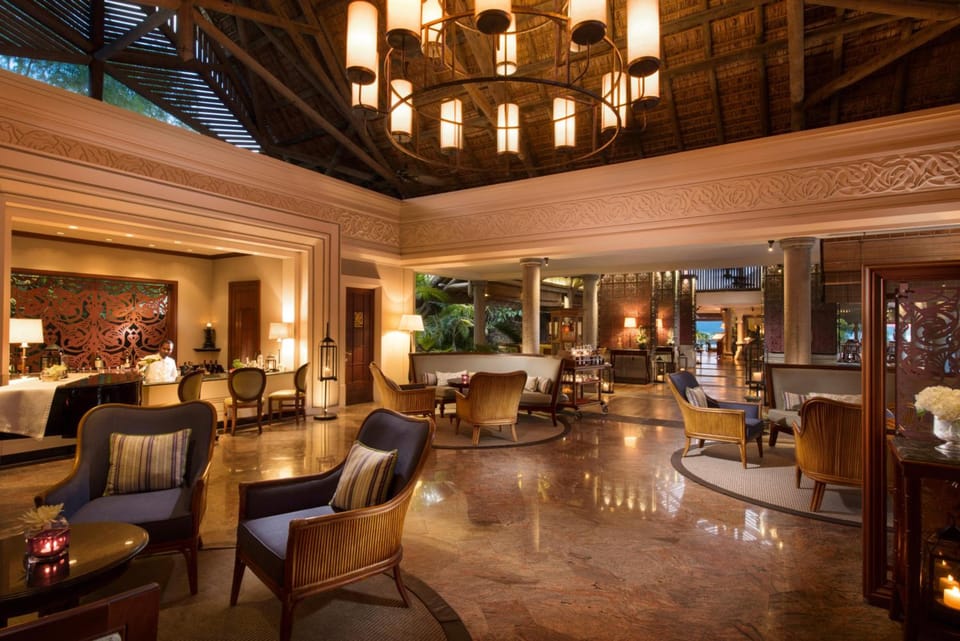 Shared lounge/TV area