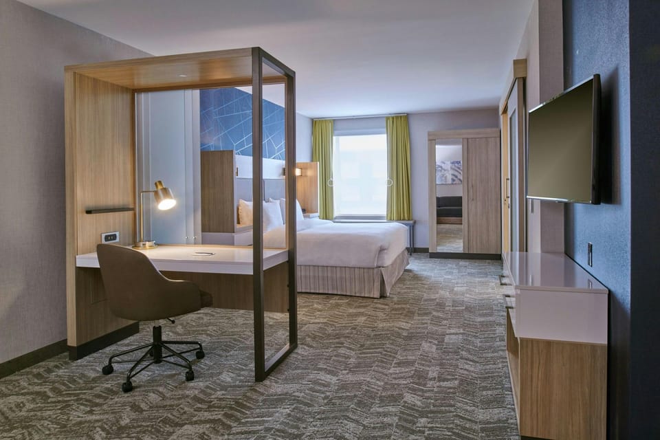 Suite room