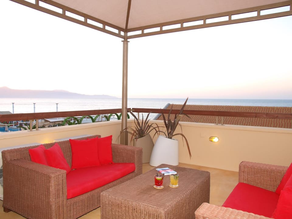 Mylos Hotel Apartments Hotel in Platanias