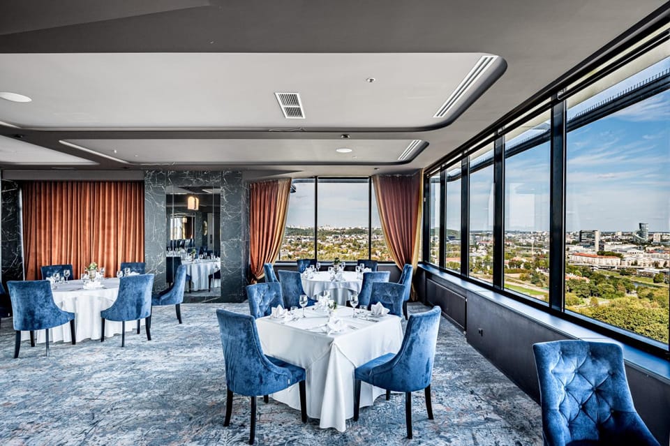 VILNIUS PARK PLAZA HOTEL & SPA, Restaurant, Panorama Bar, Conference & Banquet Center Hotel in Vilnius