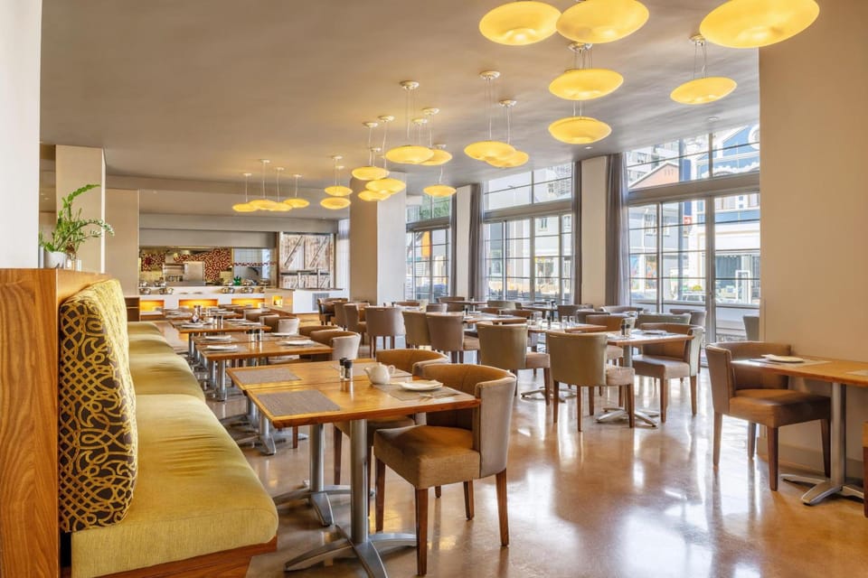 Garden Court Victoria Junction Hotel in Cape Town