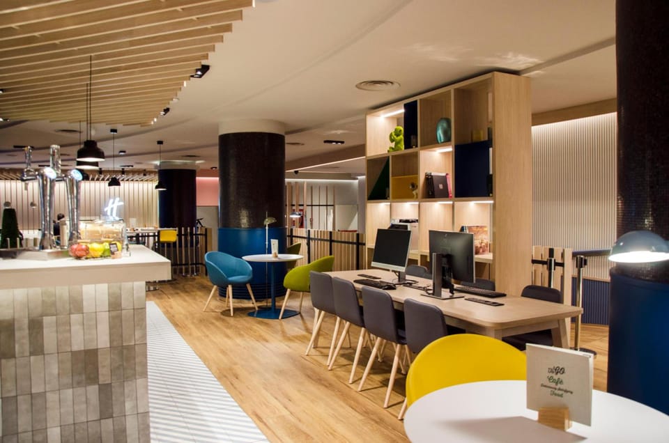 Bar/lounge