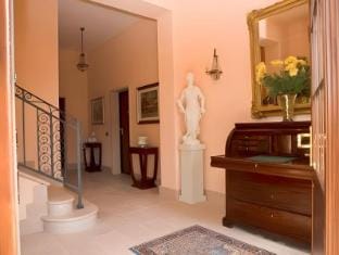 Residence Villa Mainard Hotel in Verona