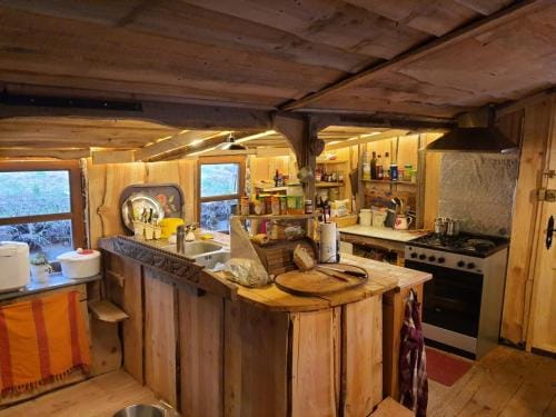 LA CABANE, petite chambre agreable chez l'habitant, maison toute en bois Hotel in Piedmont