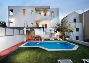 Bella's Villas Hotel in Crete
