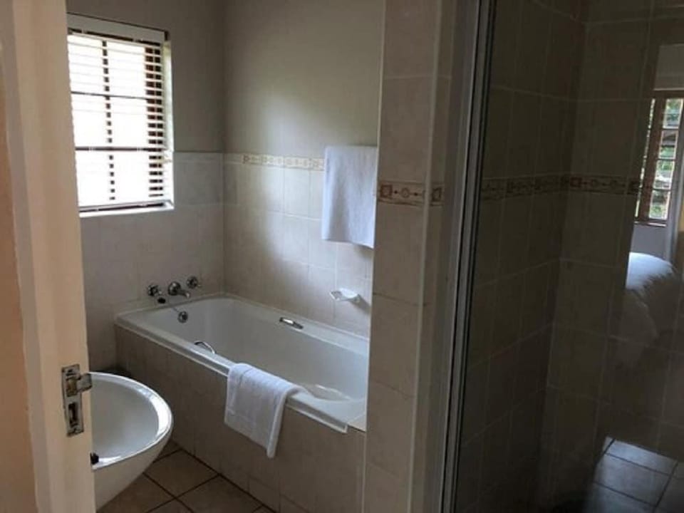Knysna Chalets By First Group Hotel in Knysna