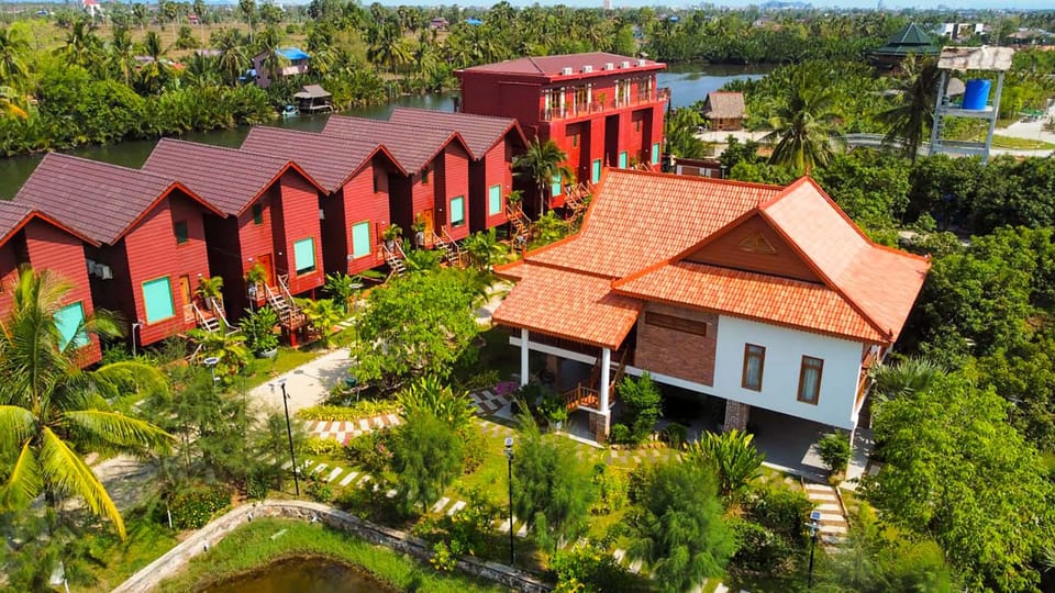 Lodge Moni Essara Kampot Resort in Cambodia