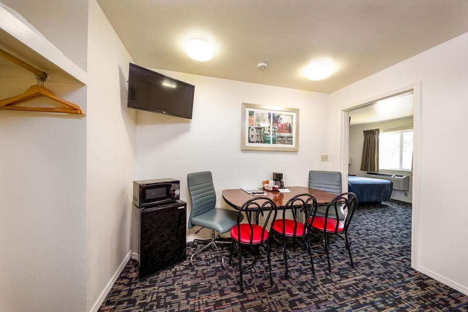 Riverview Lodge Motel in Hood River