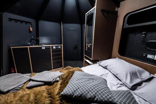 Aurora Hut Igloo by Invisible Forest Lodge & Spa Hotel in Rovaniemi