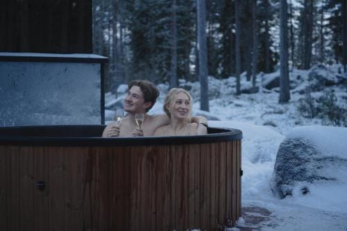 Aurora Hut Igloo by Invisible Forest Lodge & Spa Hotel in Rovaniemi