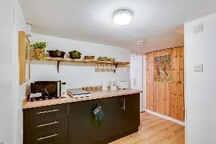 The Summertown STUDIO 1 Bedroom & Kitchenette Hotel in Oxford
