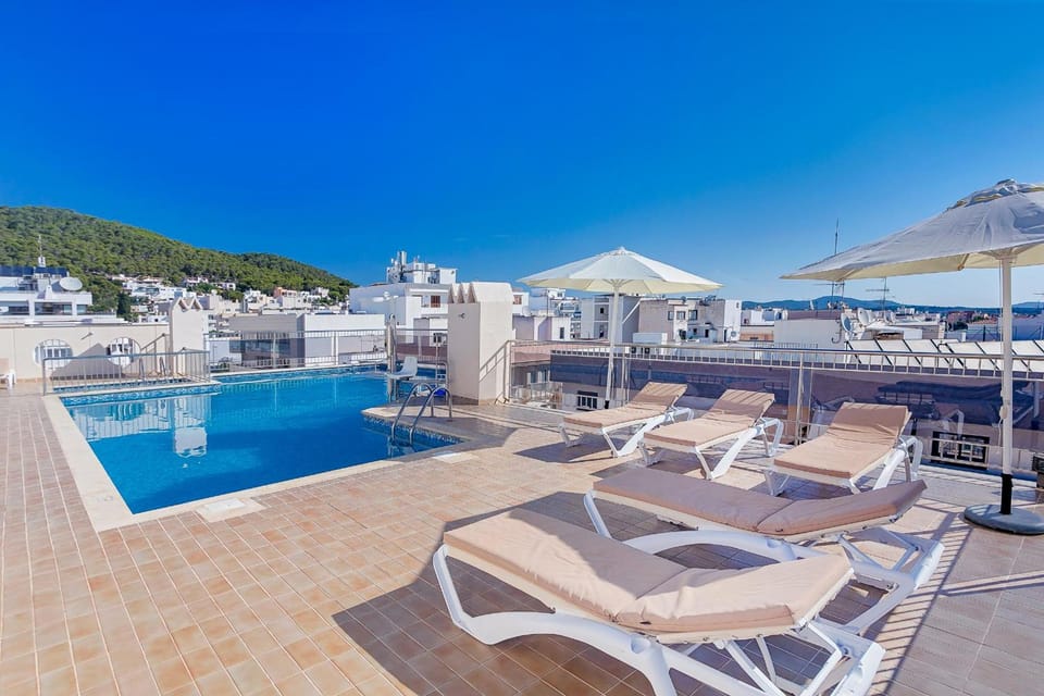 Aparthotel Duquesa Playa Hotel in Santa Eularia des Riu
