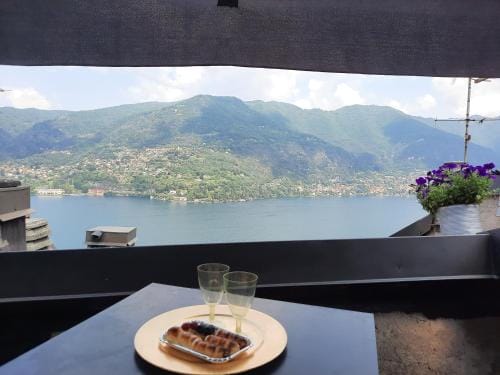 Luxury Room La Terrazza sul Lago di Como Hotel in Como