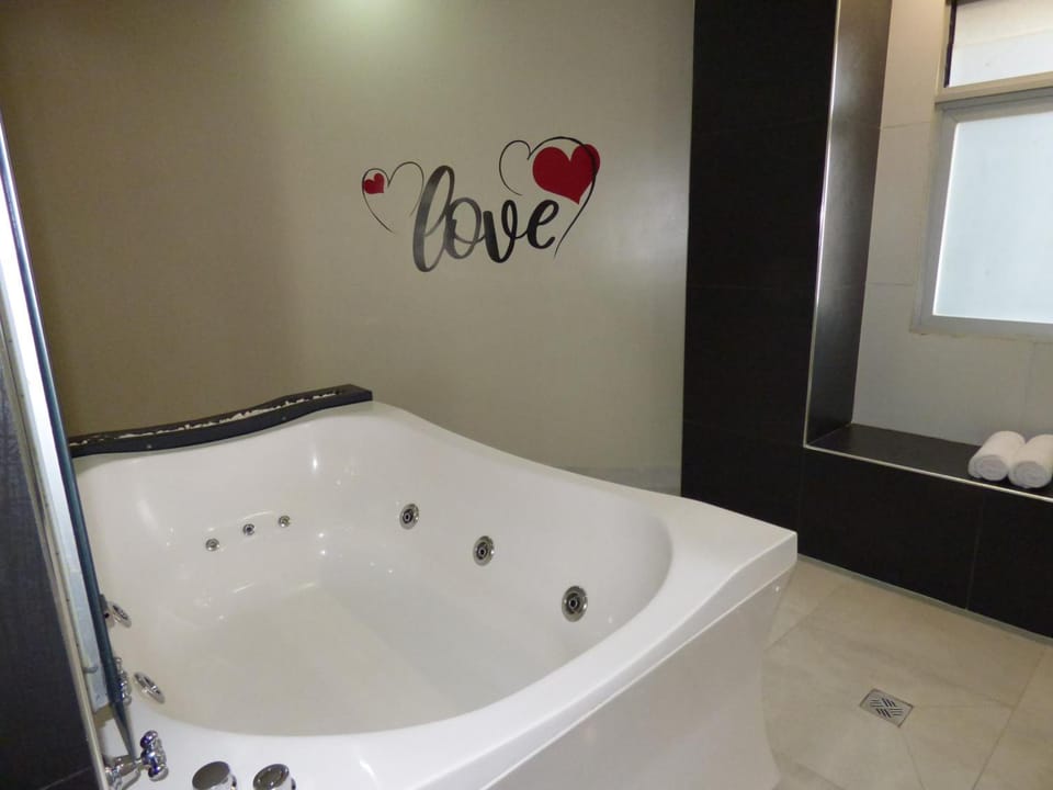 Hot tub