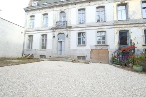 Suite la Duchesse et Parking prive gratuit Hotel in Hauts-de-France