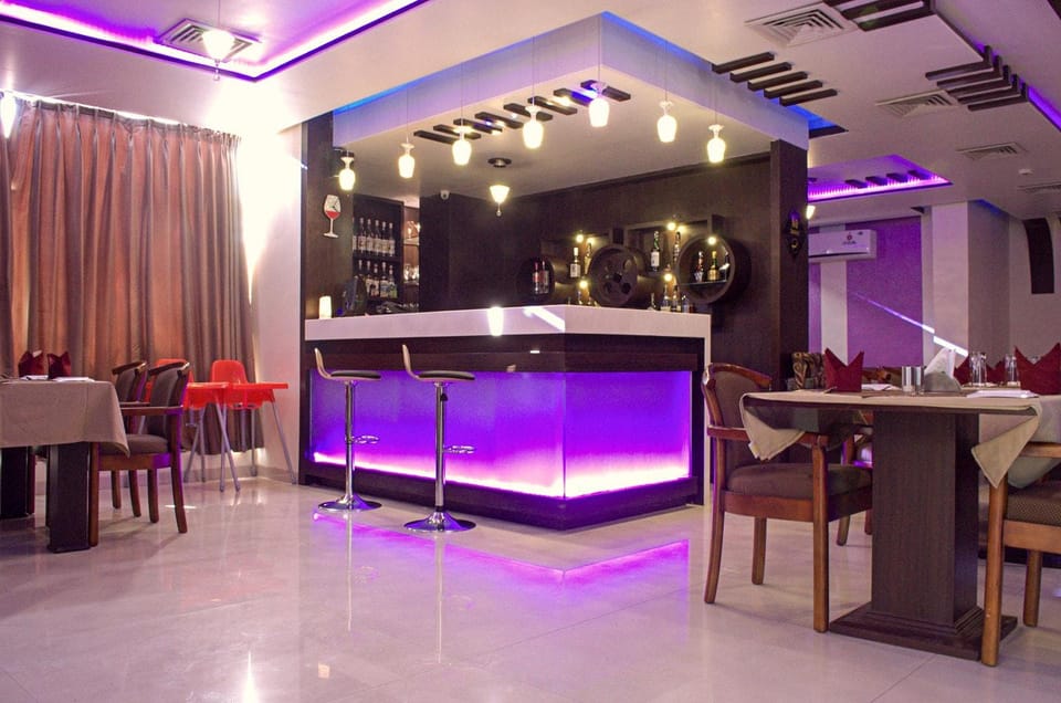 Bar/lounge