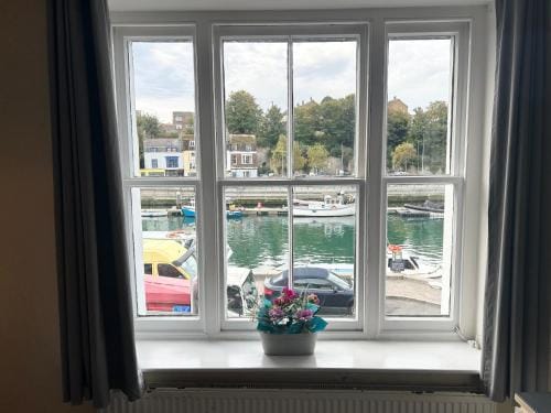 Sailors Return Weymouth Hotel in Weymouth