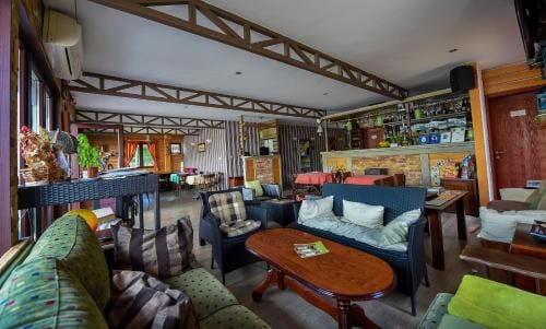 San Art Floating Hostel & Apartments Hostel in Belgrade
