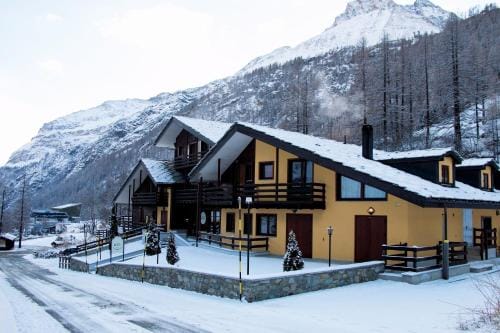 Residence Le Marmotte Hotel in Aosta Valley, Italy