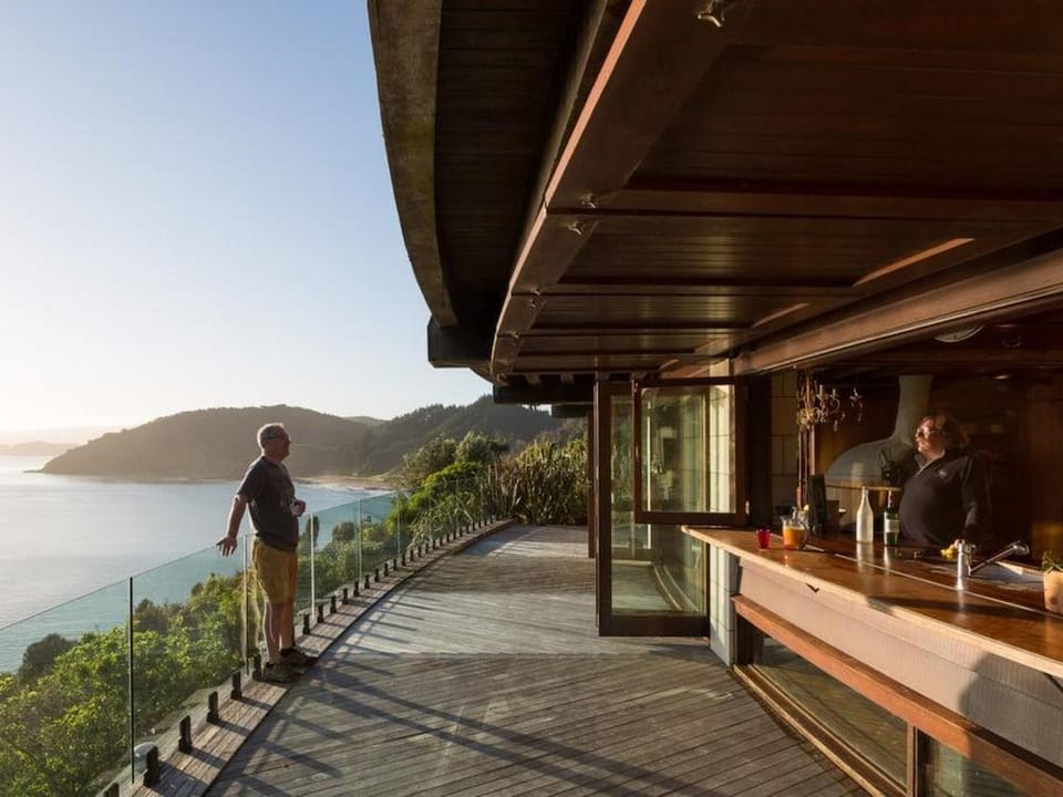 Donkey Bay Inn Hotel in Northland
