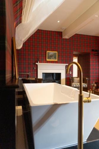 Gileston Manor Luxury B&B Hotel in Wales