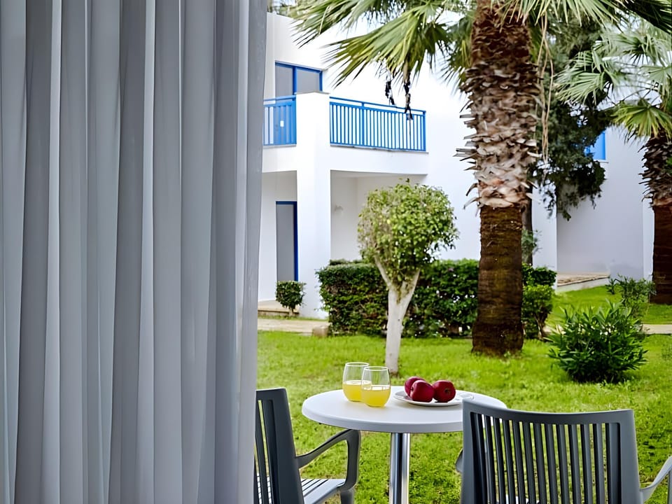 Maris Mare Apartments Hotel in Ayia Napa