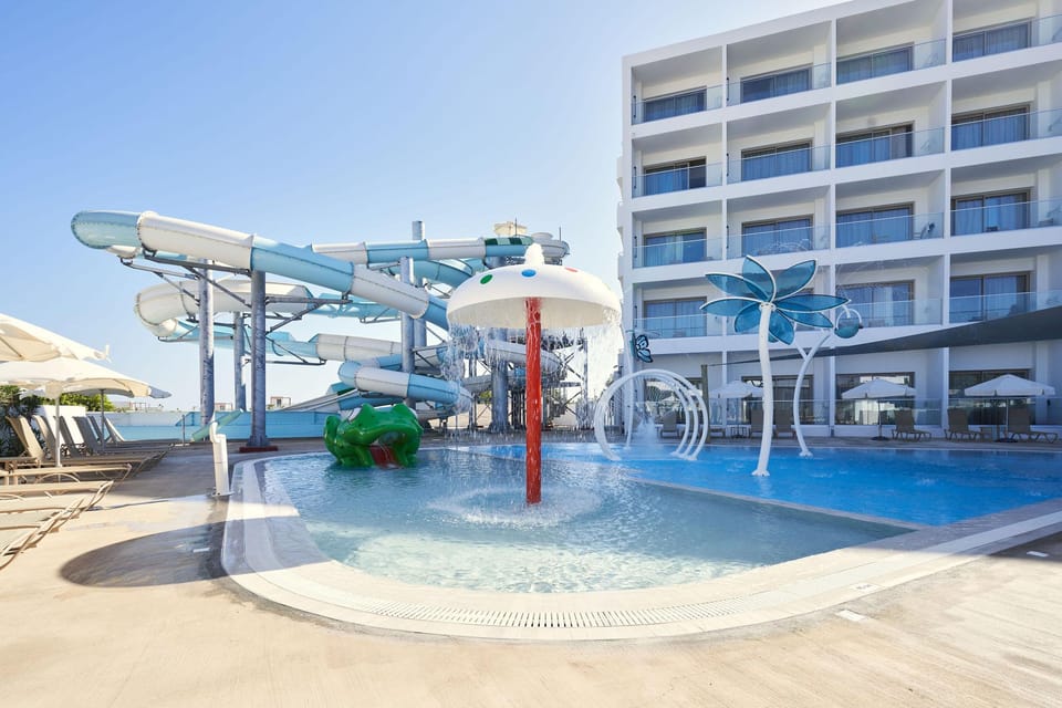 Swimming pool [kids]