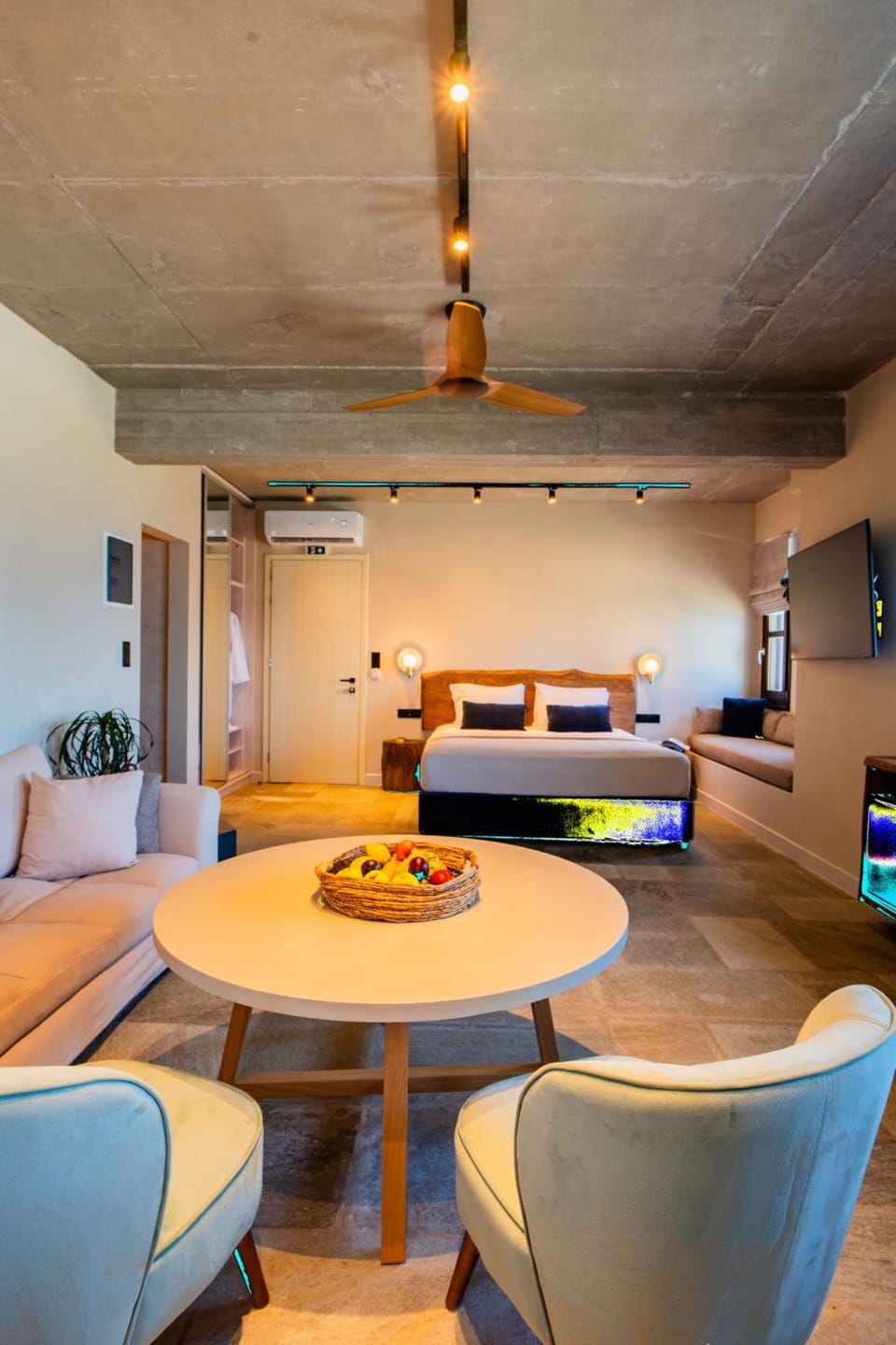 12 Months Luxury Resort Hotel in Magnesia Prefecture, Greece
