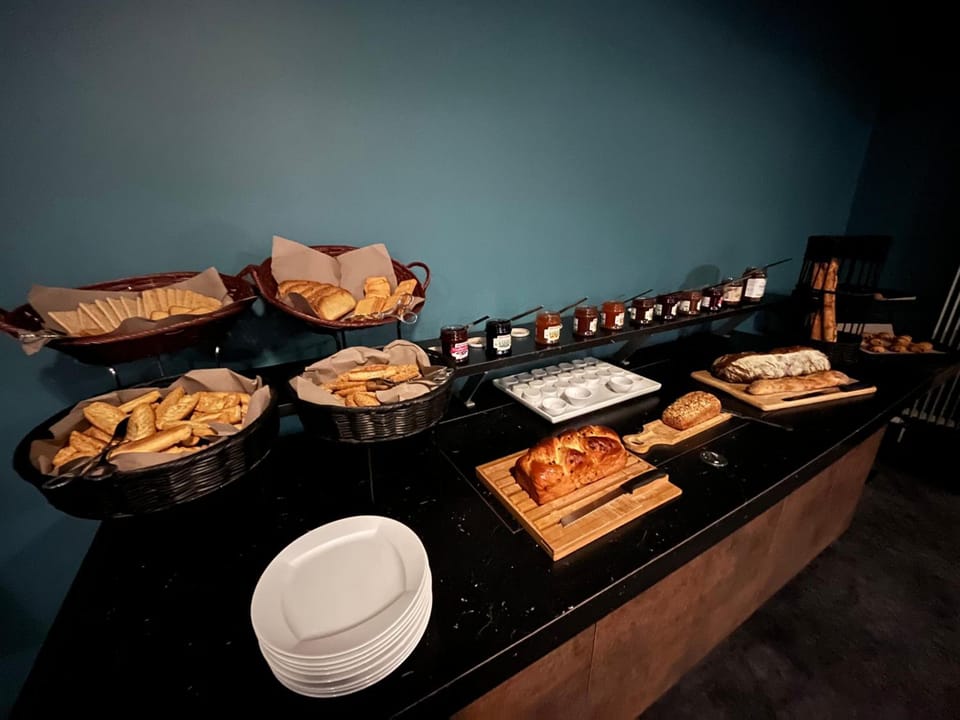 BRIT HOTEL LE VESOUL Hotel in Switzerland