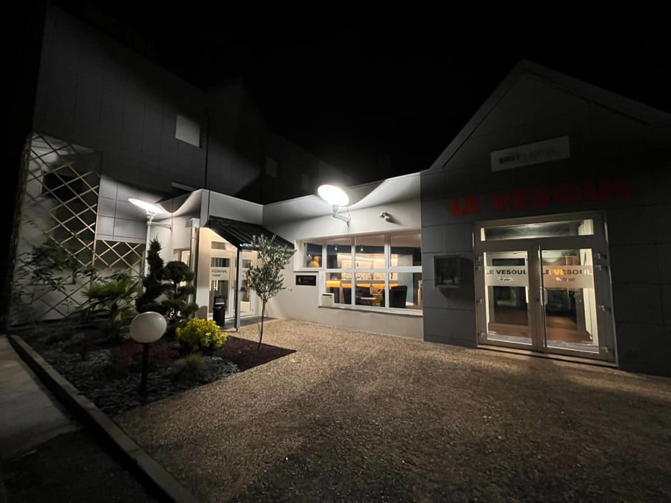 BRIT HOTEL LE VESOUL Hotel in Switzerland