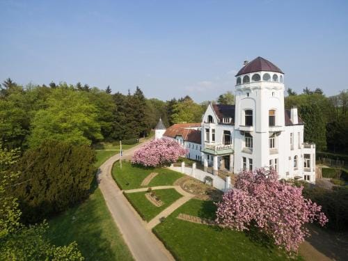 de Harmonie Hotel in Limburg (province)