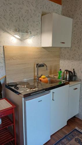 Kuca u sumi - Forest house near National park Una - Air Spa Lohovo Lodge in Lika-Senj County