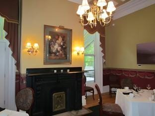 Shadow Lawn Inn Inn in New Brunswick