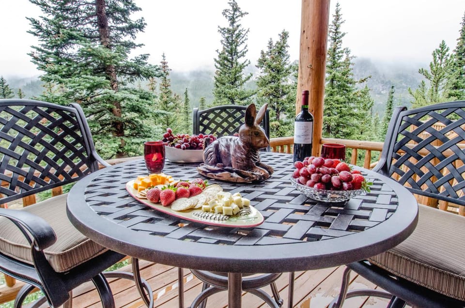 The Silver Lake Lodge - Adults Only Lodge in Colorado